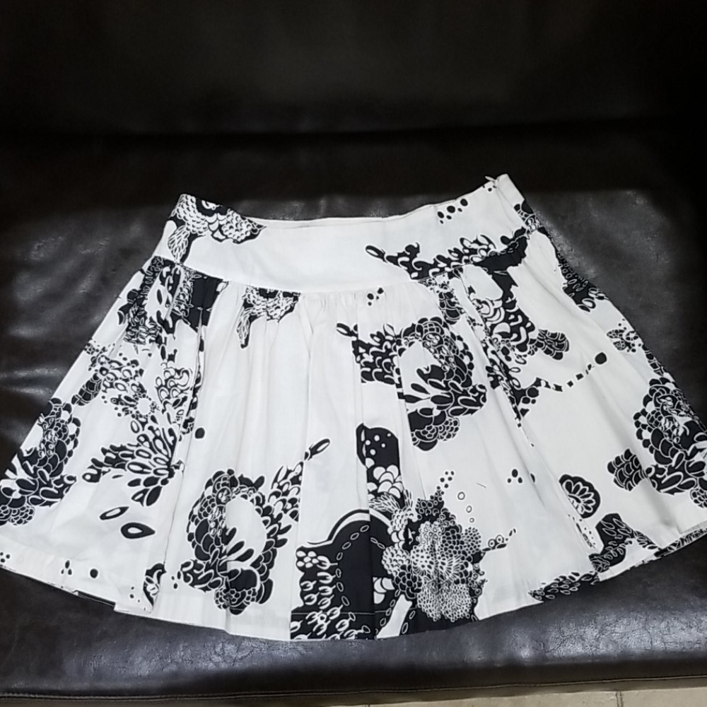 french connection skirt, cream, sz4